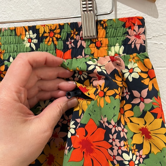 NWT ☀️ Toad&Co | Women's Sunkissed Pull On Short - True Navy Multi Print - Picture 3 of 13